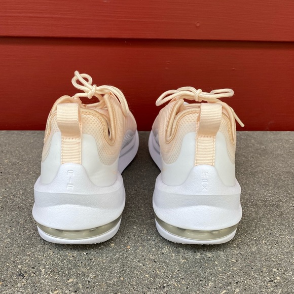 Nike Air Max Axis - Picture 4 of 8